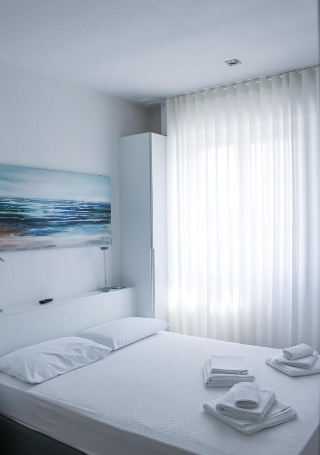 Bmp Apartment Atmosphere 2 Centrale, Vista Mare, Parcheggio Riccione Exterior photo